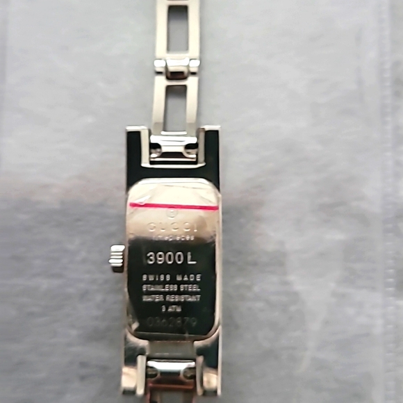 Silver Gucci Watch Pink Face NWOT needs Battery - Picture 3 of 7